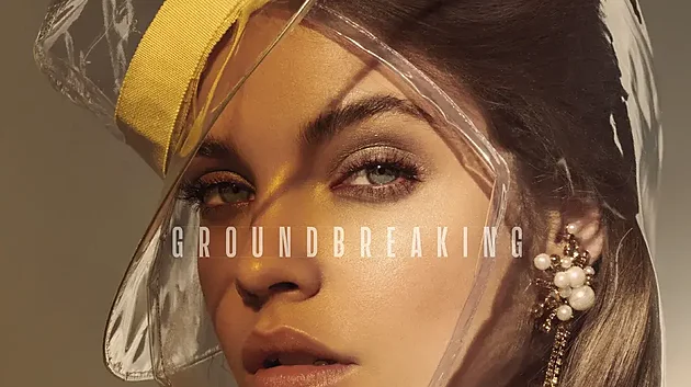 Vogue Portugal, MUA: Adriana Barto�ov�