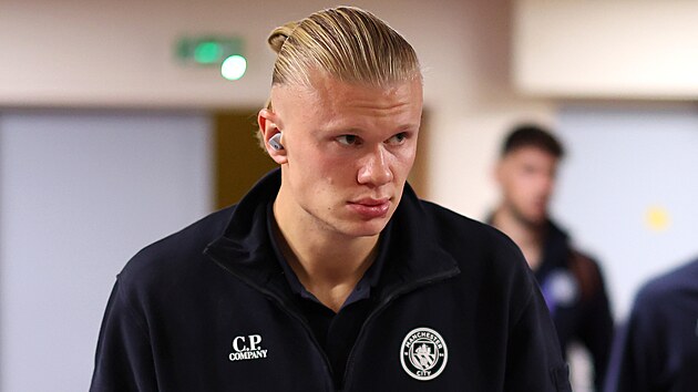Erling Haaland z Manchesteru City p�ich�z� na stadion p�ed utk�n�m Ligy mistr� UEFA 2025/26 mezi AS Monaco a Manchesterem City, 1. ��jna 2025 v Monaku. (Foto: Francesco Scaccianoce � UEFA/UEFA via Getty Images)