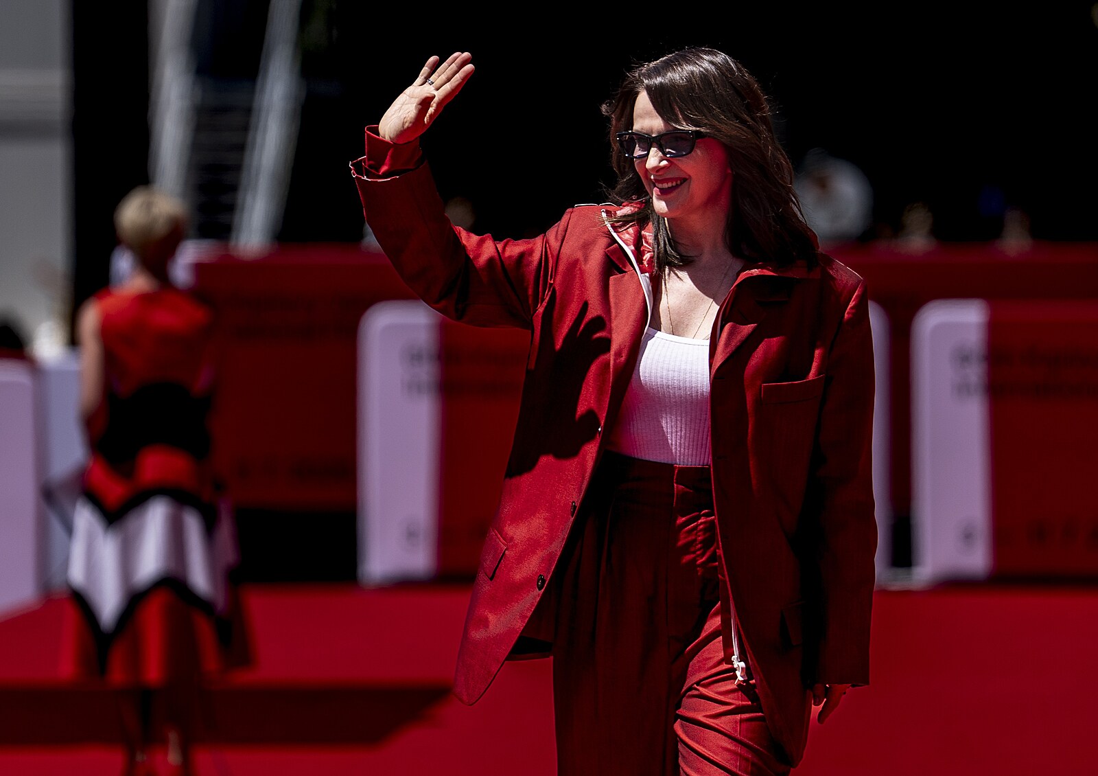 KVIFF 2026: Pozvedl značku Gucci i kariéru Paltrowové, teď červený kostým zazářil ve Varech