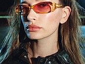 Hailey Bieber pro Miu Miu