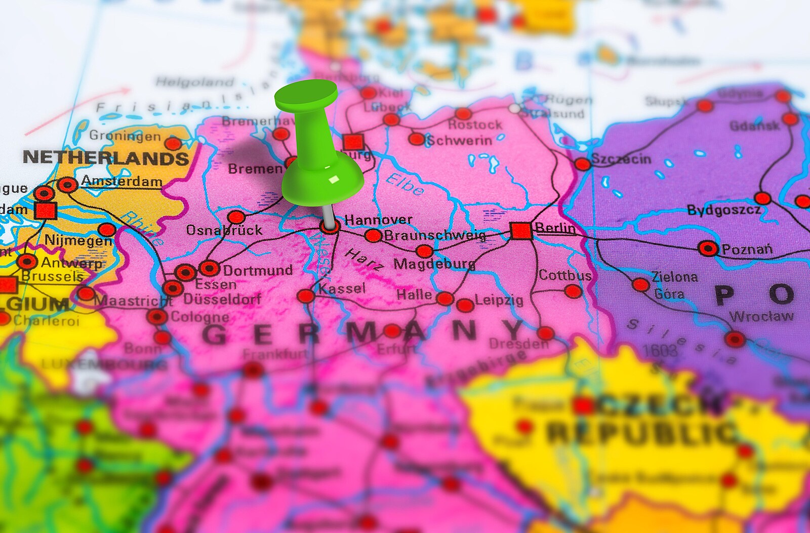 GLOSA: Lekce zeměpisu. Když půjdeme mapě ještě hlouběji pod kůži, řekne nám toho ještě víc