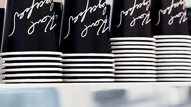 Interi�r kav�rny Karl Lagerfeld v Amsterdamu
