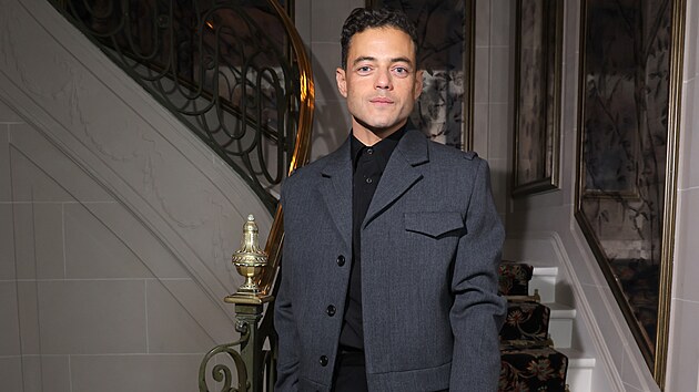 PA�Í�, FRANCIE � 3. �íjna: Rami Malek se ú�astní ve�e�e po�ádané zna�kou Miu...