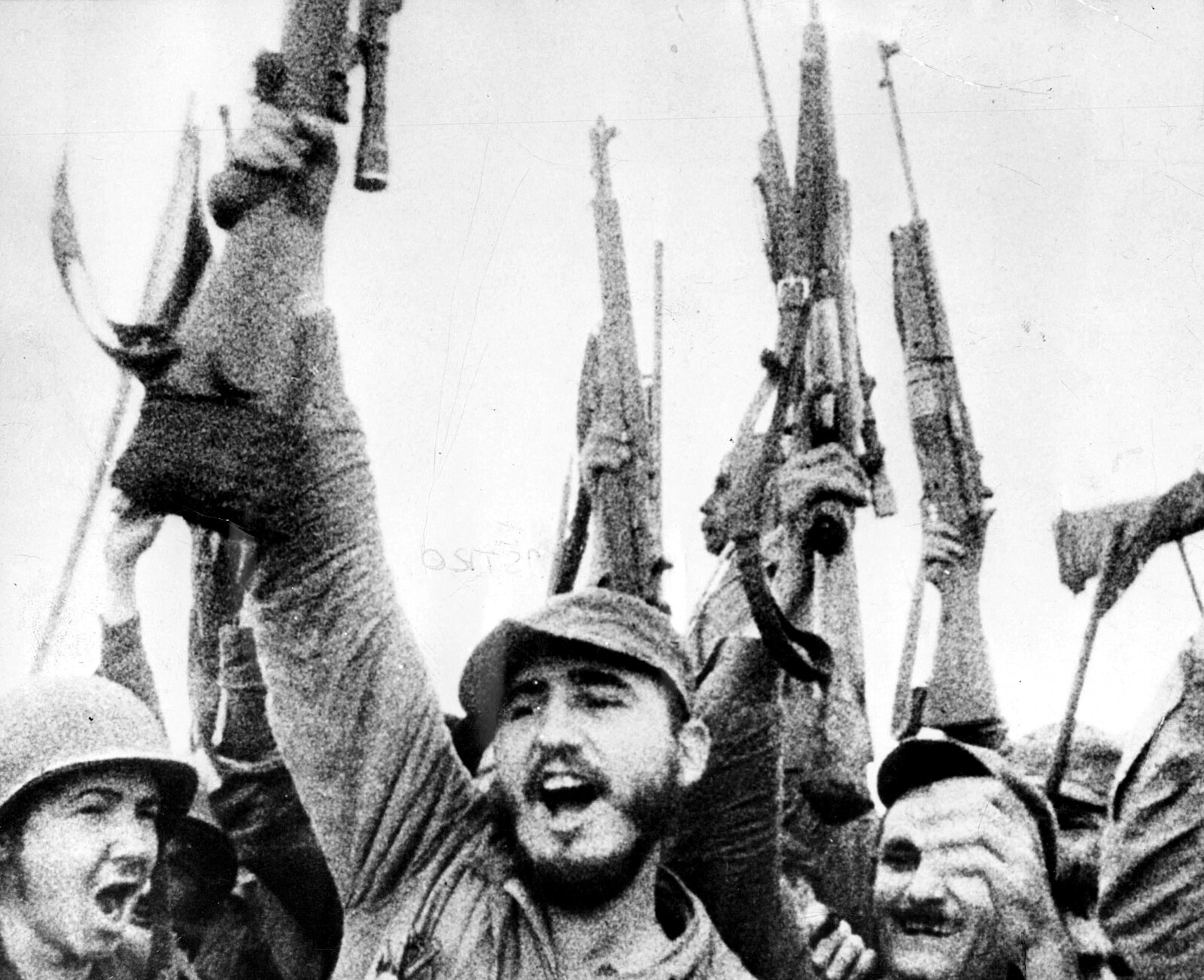 Revolucionář i diktátor. Fidel Castro by dnes slavil 100 let, připomeňte si jej na snímcích | Svět