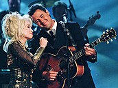 Dolly Partonová a Vince Gill vystupují 22. zá�í na p�edávání cen Country Music...