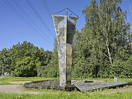 Památník v koncentra�ním tábo�e Kaiserwald v Loty�sku.