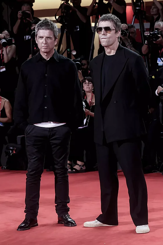 Brat�i Gallagherov� na filmov�m festivalu v Ben�tk�ch 2026.