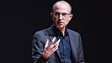 Yuval Noah Harari