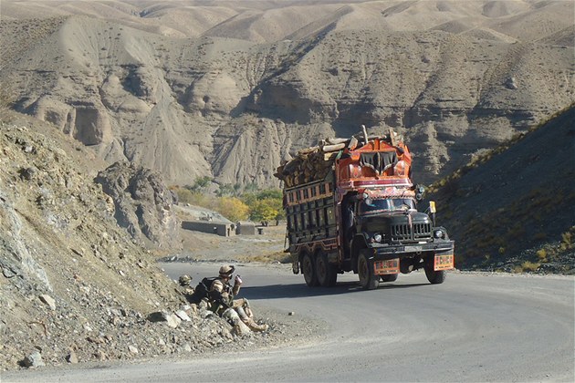 Po silnicích pes Pákistán se peváí vtina zásob pro síly ISAF (ilustraní foto).