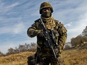 Čeští vojáci cvičí s novou útočnou puškou CZ 805 BREN