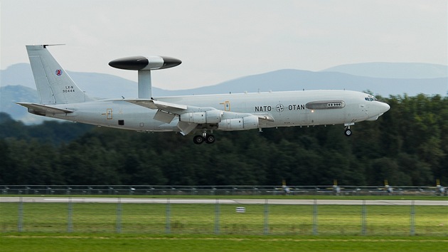 Alianní letoun AWACS. Ilustraní foto. 