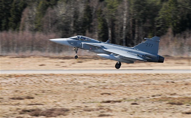 Jas-39 Gripen védských vzduných sil na cviení Lion Effort ve védském Ronneby