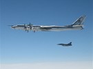 Francouzsk stroj Mirage doprovz u Islandu rusk strategick bombardr Tu-95