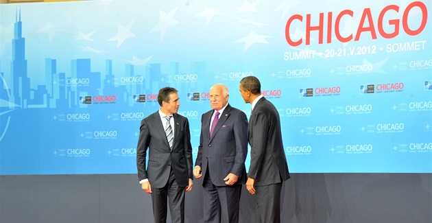 Prezident Václav Klaus na summitu NATO v americkém Chicagu