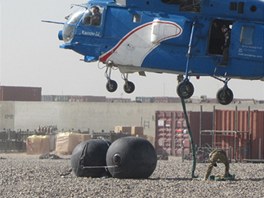 Ob koule pro zsobovn jednotek v Afghnistnu