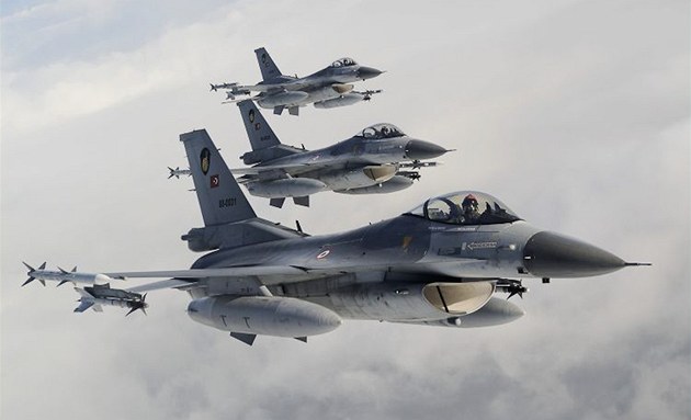 Páteř tureckého letectva tvoří stroje F-16 americké výroby