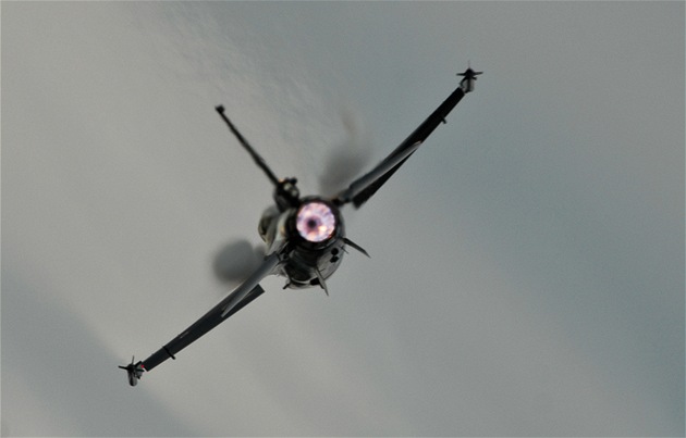 F-16. Ilustraní snímek