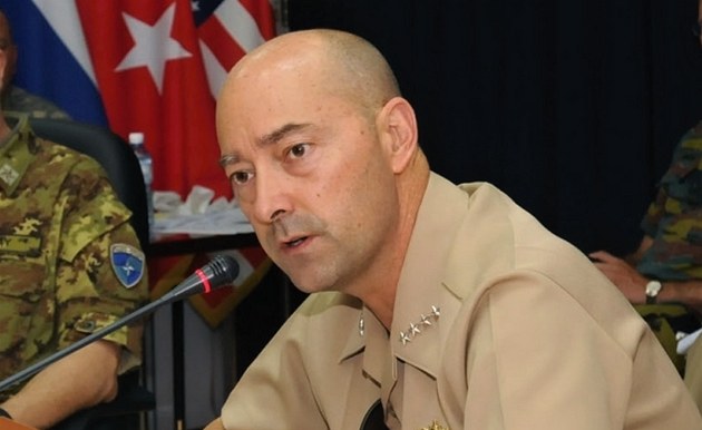 Bývalý vrchní velitel sil NATO admirál James Stavridis