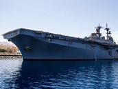 Americká výsadková loď USS Kearsarge na vojenském cvičení Eager Lion v Jordánsku