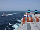 Nizozemsk fregata Van Speijk doprovz nejvt nkladn lo Maersk McKinney