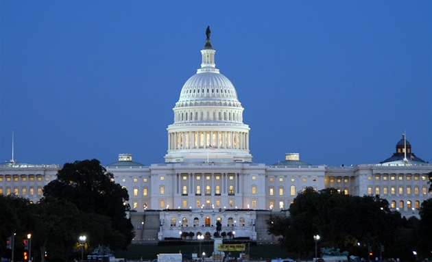 Budova Kapitolu ve Washingtonu, sídlo amerického Kongresu. Ilustrační foto.