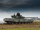 Ukázka jízdních vlastností tanku T-72M4 CZ na Dnech NATO v Ostravě
