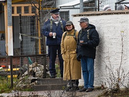 Najat komparzist hraj civilisty v umle vybudovanch vesnicch a mstech...