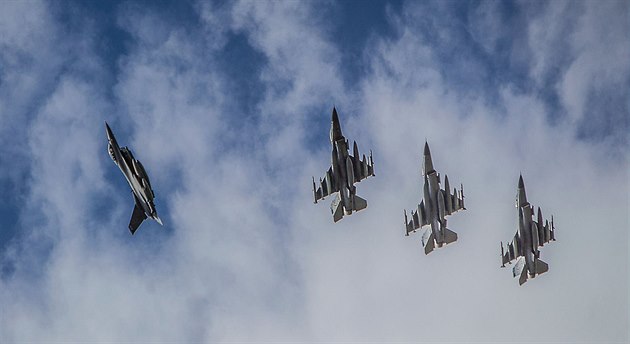 Americké letouny F-16 na cvičení Sabre Strike v Pobaltí