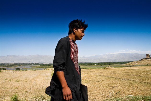 Mladý farmá v afghánském Bagrámu