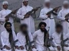 Povstalci Talibanu na zbru z propagandistickho videa