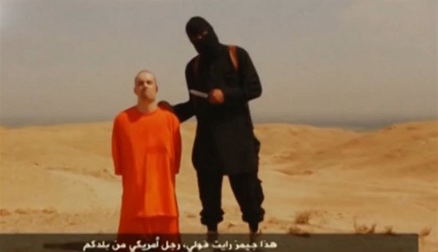 Ozbrojenci Islámského státu zveřejnili video s popravou amerického novináře...