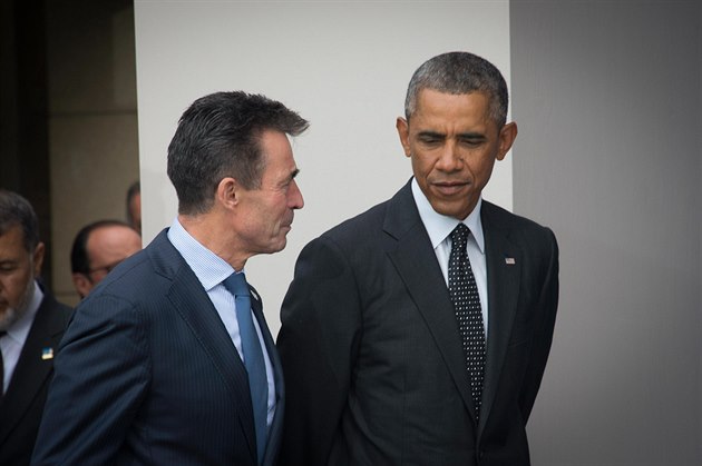 Generální tajemník NATO Anders Fogh Rasmussen s americkým prezidentem Barackem...