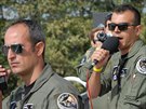 eck letec komentuje vystoupen stroje F-16 Zeus Demo Team na Dnech NATO v...