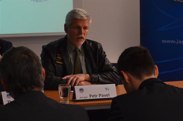 Česká republika v NATO: výroční audit (IC NATO, 16. prosince 2014)