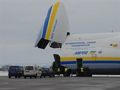 An-225 Mrija na možnovském letišti
