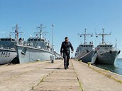 Vojensk lod NATO v pstavu v polsk Gdyni ped zatkem cvien BALTOPS