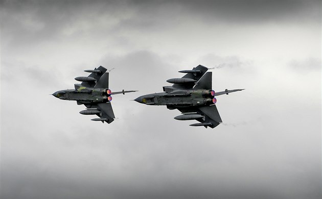 Letouny Tornado britského Královského letectva. Ilustraní foto. 
