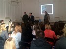 Debata o zahraničních misí AČR na SOŠ Drtinova
               v Praze 5 dne 25.2.2016