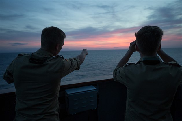 Námoníci z nmecké lodi Bonn hlídkují v rámci mise NATO v Egejském moi. Ilustraní foto. 