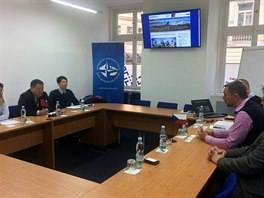 Kulatý stůl s tchajwanskými akademiky v IC NATO (8.11.2016)