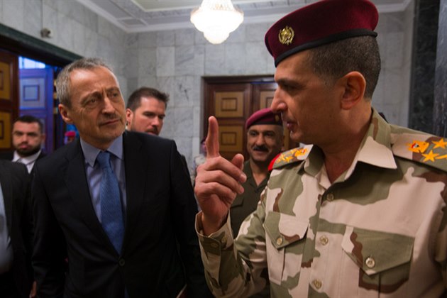 Ministr obrany Martin Stropnický v Iráku