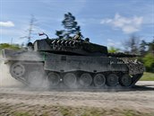 Tank Leopard 2A4 rakouskho Bundesheeru v zvod Tank Challenge v Bavorsku