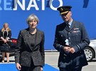 Britsk premirka Theresa Mayov na minisummitu NATO v Bruselu