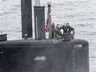 Posdka americk ponorky USS Toledo bhem protiponorkovho cvien NATO u...