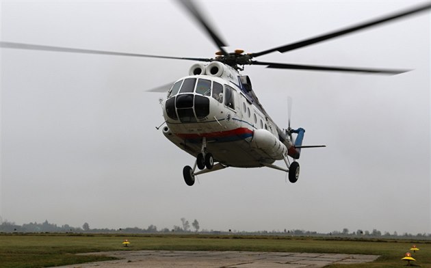Vrtulník Mi-8 s registrační značkou 0001