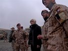 Ministryn obrany Karla lechtov na zkladn Bagrm v Afghnistnu