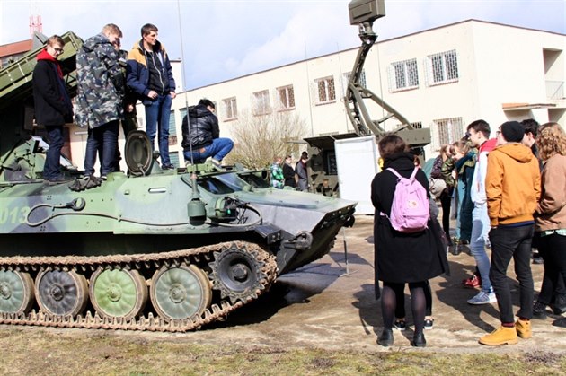 Poznej NATO u 25. protiletadlového raketového pluku ve Strakonicích (16. bezna...