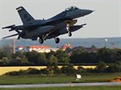 Letoun F-16 texask Nrodn gardy na slavsk zkladn