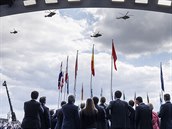 Pelet aliannch vrtulnk bhem zhjen summitu NATO v Bruselu