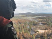 Lesní požár na někdejší vojenské střelnici ve Švédsku